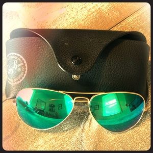 Ray-Ban Green Lens Gold Frame Aviator Sunglasses